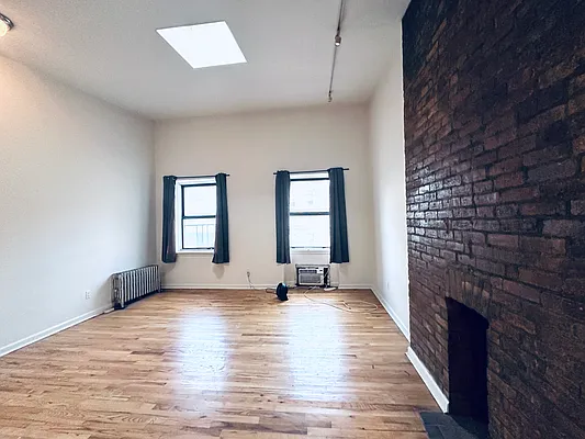 Rented by Ovation Properties, LLC | media 12