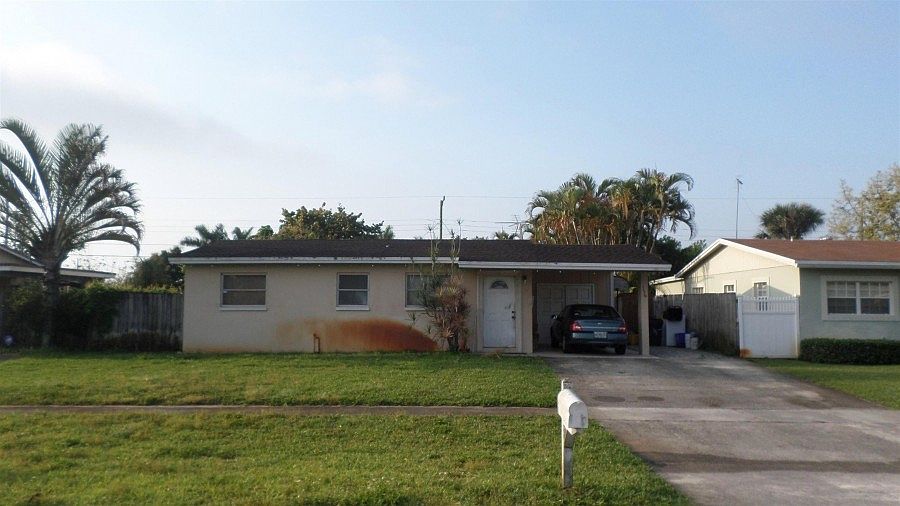 1st image of 5756 Daphne Dr