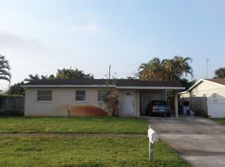 5756 Daphne Dr, West Palm Beach, FL 33415