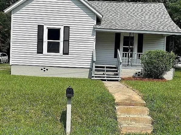 23 Selma Dr, Mooresville, NC 28115