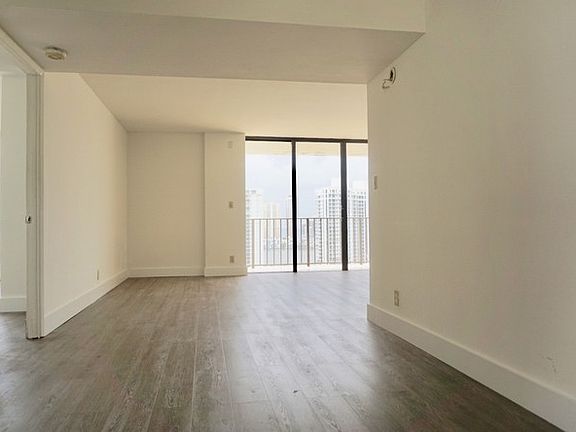 Dining / Living