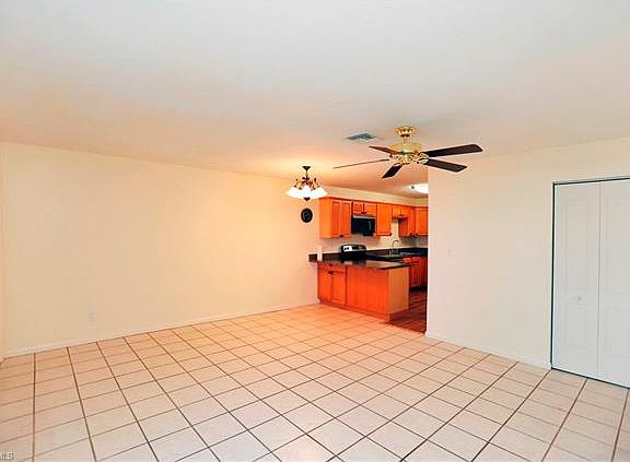 3rd image of 3417 SW Santa Barbara Pl APT 111
