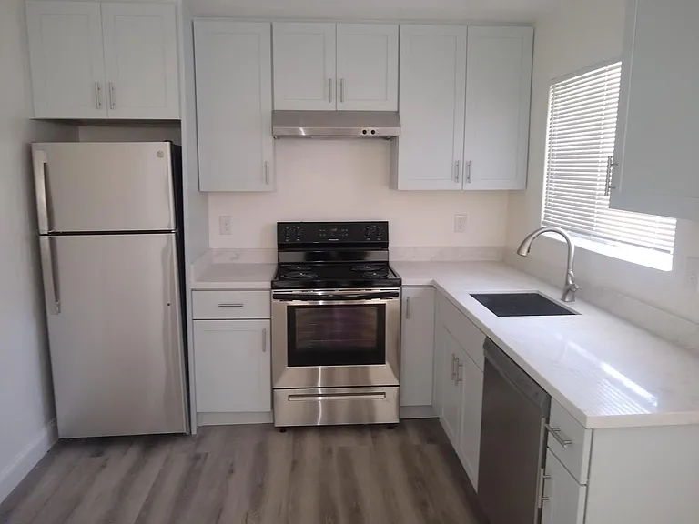 444 Villa Ter — Photo 6