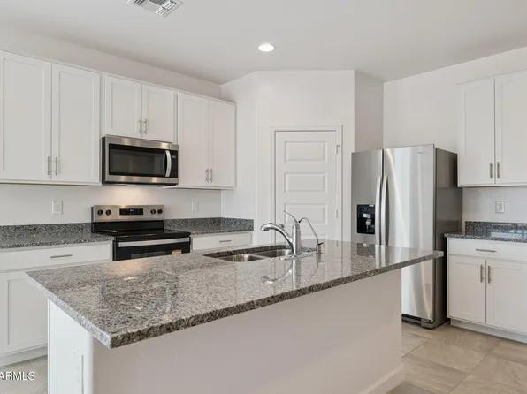 5428 E Darwin Drive, San Tan Valley, AZ 85140