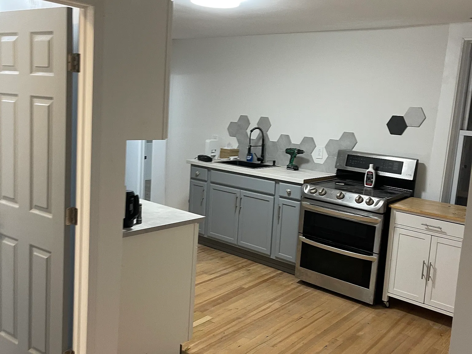 326 Cottage Grove Rd — Photo 4