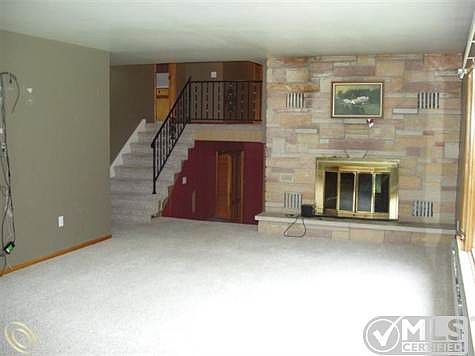 6310 Pine Ave 002.JPG