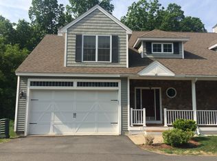 5 Pelton Farm #13, Hampton Falls, NH 03844
