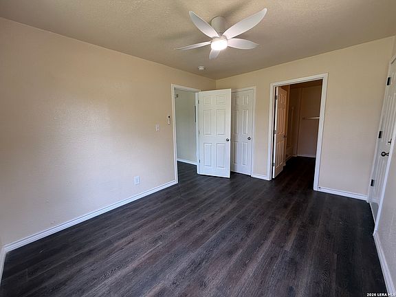 5th image of 705 Crockett Dr #1