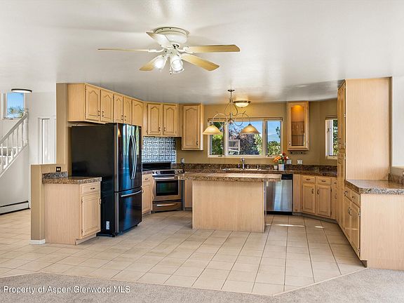 3rd image of 949 Edelweiss Ct