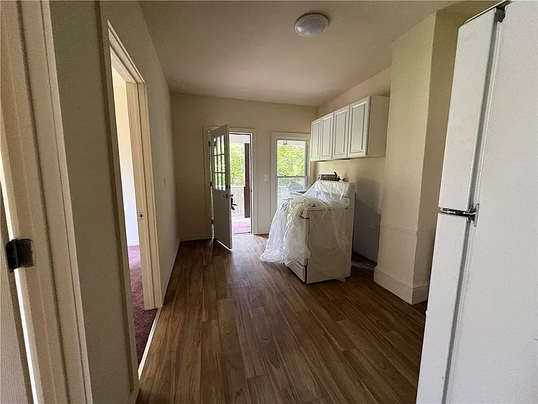 37 Grand St — Photo 3