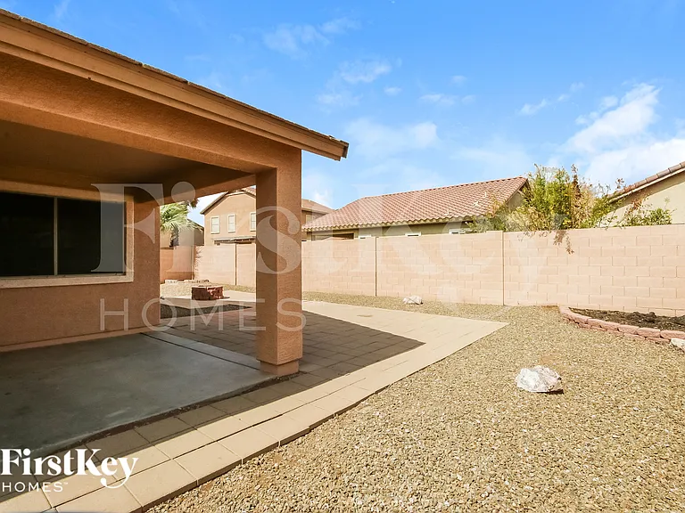 2968 E Silverbell Rd — Photo 14