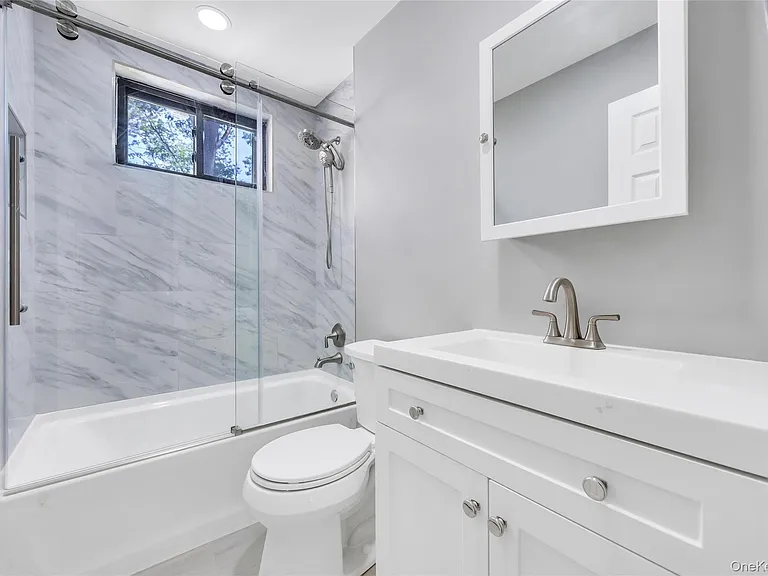 31 Richmond Blvd #1B — Photo 17