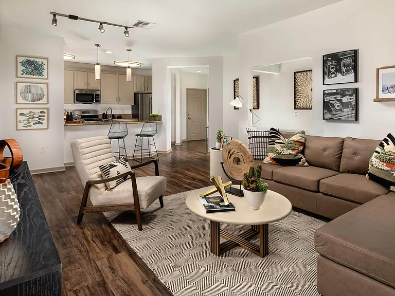 Mira Bella Apartments San Diego — Photo 33