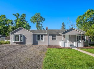 6212 Custer St, South Rockwood, MI 48179