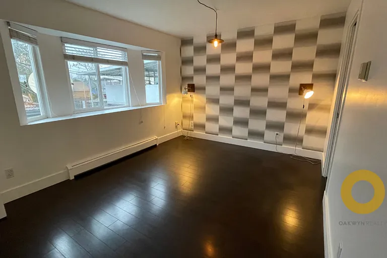 857 E 27th Ave #1A — Photo 10