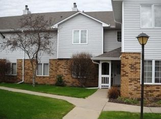 3566 Blue Jay Way APT 102, Eagan, MN 55123