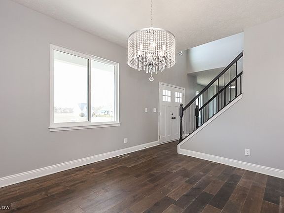 4th image of 548 William St