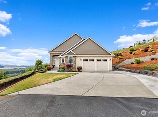 60 Trenton Ln, Kelso, WA 98626