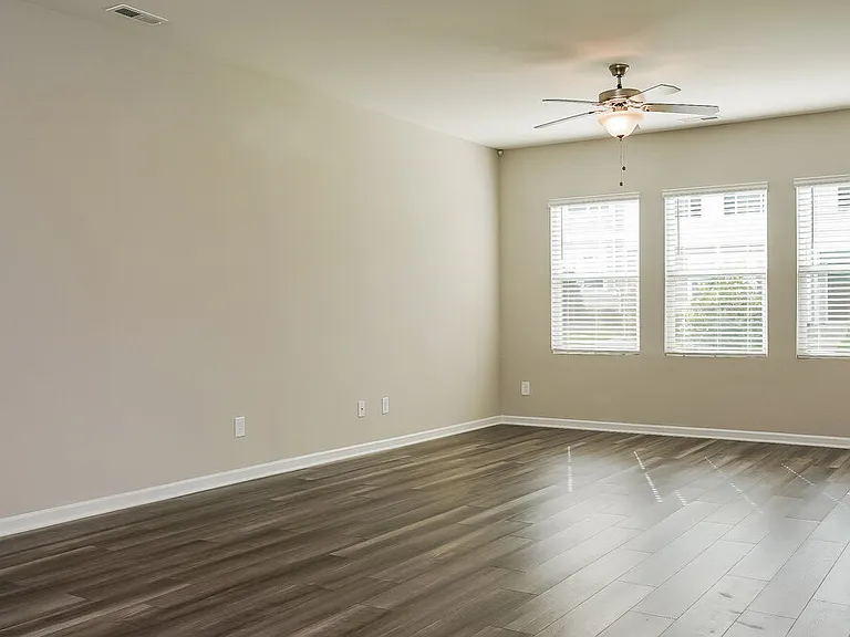 544 Landing View Dr — Photo 5