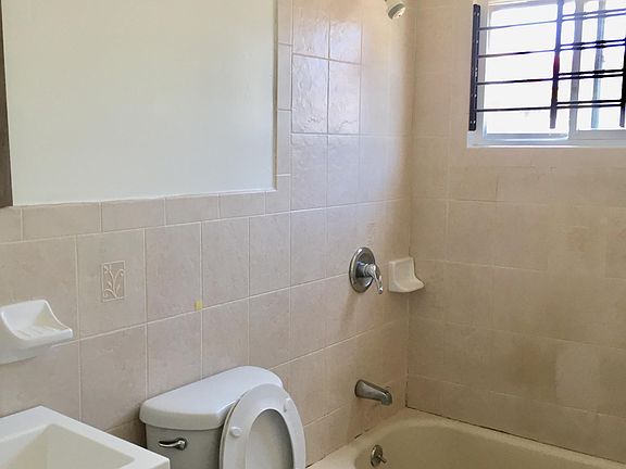 5th image of 9202 Avenue K