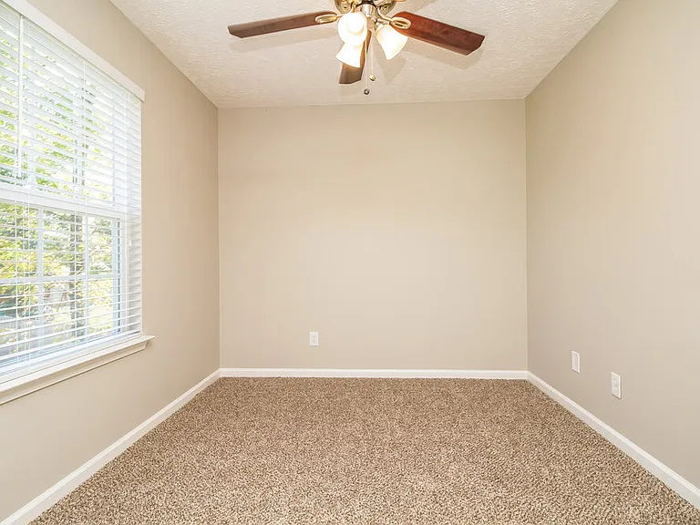 328 Slippery Rock Dr — Photo 12