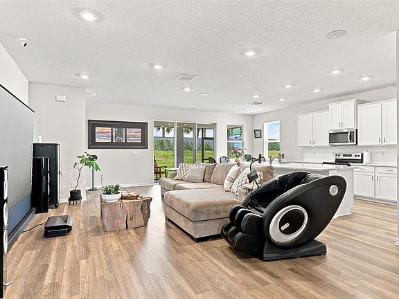 3rd image of 18212 BEACH RANCH TERRACE