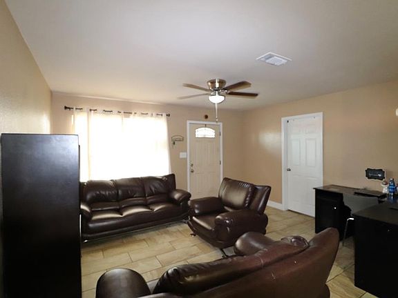 4th image of 1234 Katy Dr