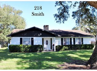 218 Smith St, Columbus, TX 78934