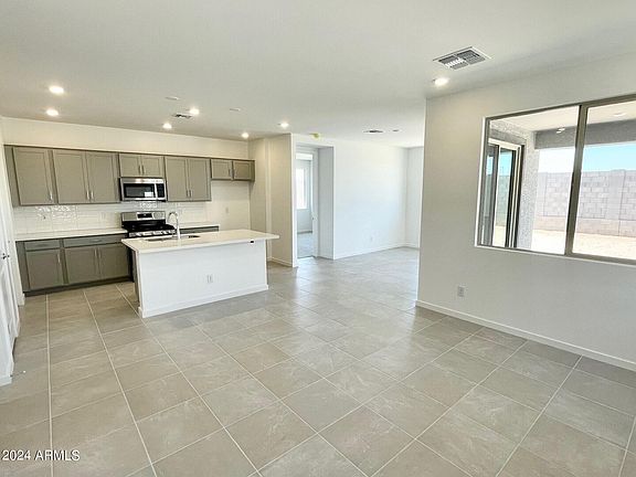 3rd image of 20596 N 224TH Avenue