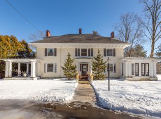 295 Foreside Rd, Falmouth, ME 04105