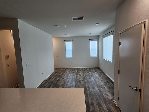 5th image of 5405 Beach Bluff Ln Unit 228