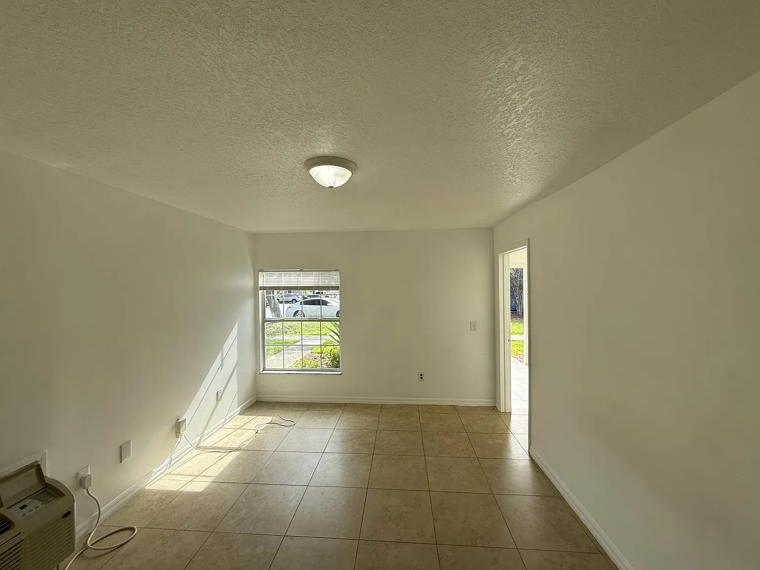 1 bed, 790 sqft, $1,100 — Photo 4