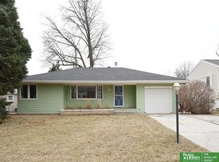 7615 Ridge Ave, Omaha, NE 68124