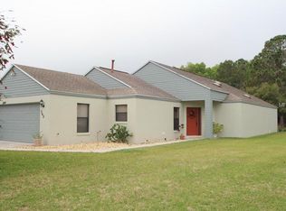 562 Saint Andrews Rd, Winter Haven, FL 33884