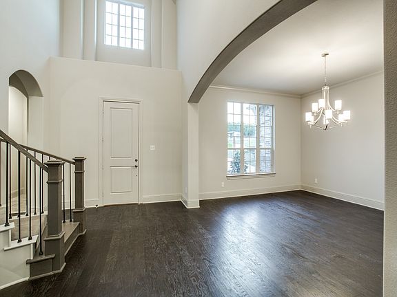 3rd image of 3310 Waterford Dr