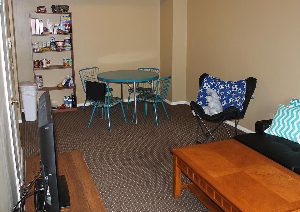 1st image of 505 W Ashland Ave