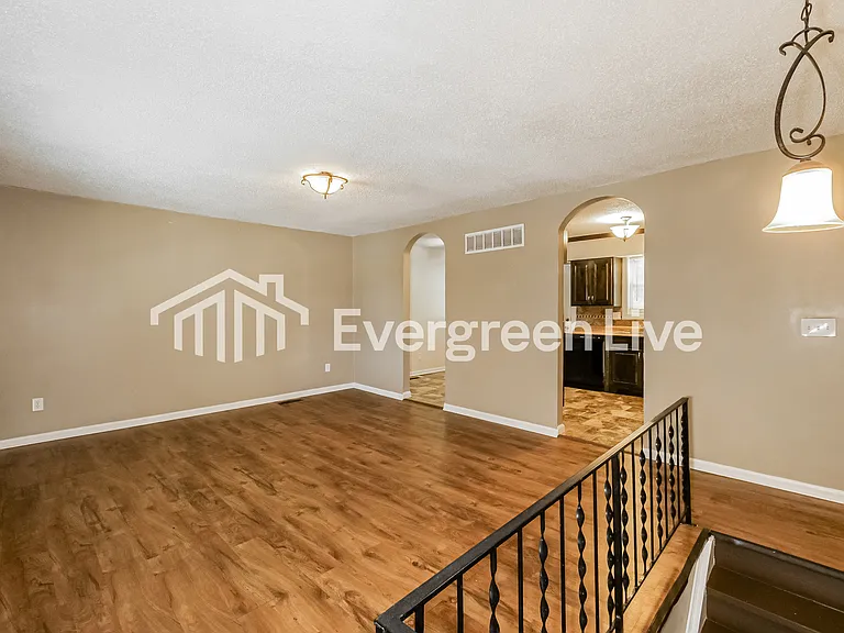 5415 E 97th St — Photo 3