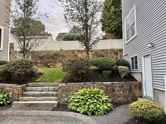 3rd image of 10 Milton Ridge Rd #10