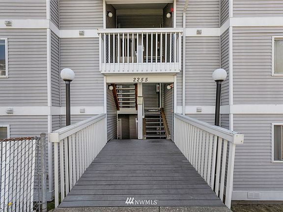 2nd image of 2255 Highview Ln W APT D201
