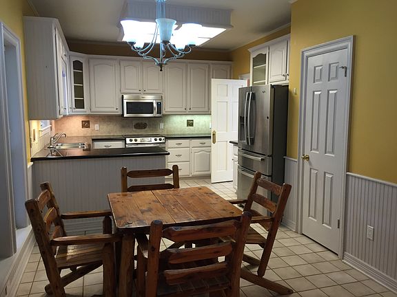 2nd image of 4734 Renwick Dr