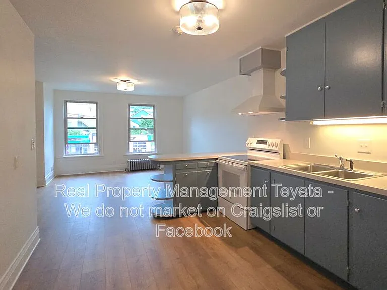 1053 N State St #203 — Photo 4