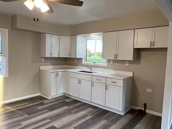 3rd image of 1701 Mount Pleasant STREET