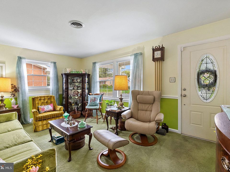 209 Wood Ave, Winchester, VA 22601 Zillow