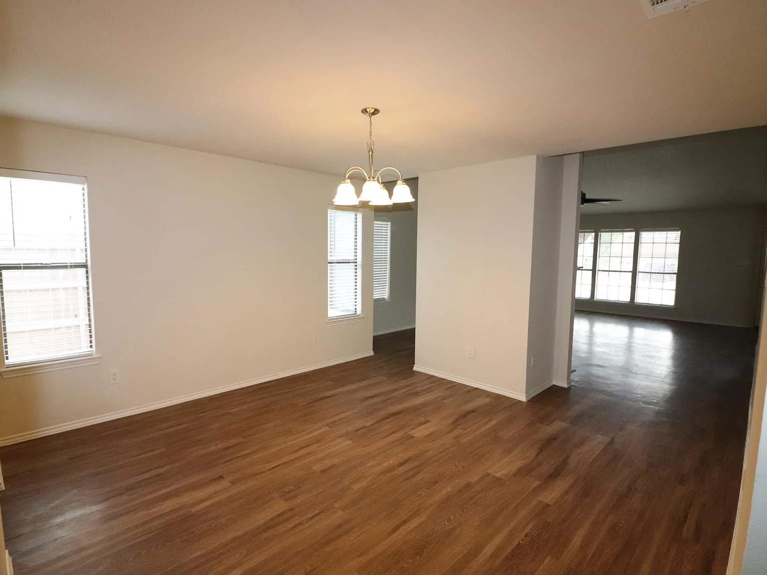 6606 Shiner St — Photo 4