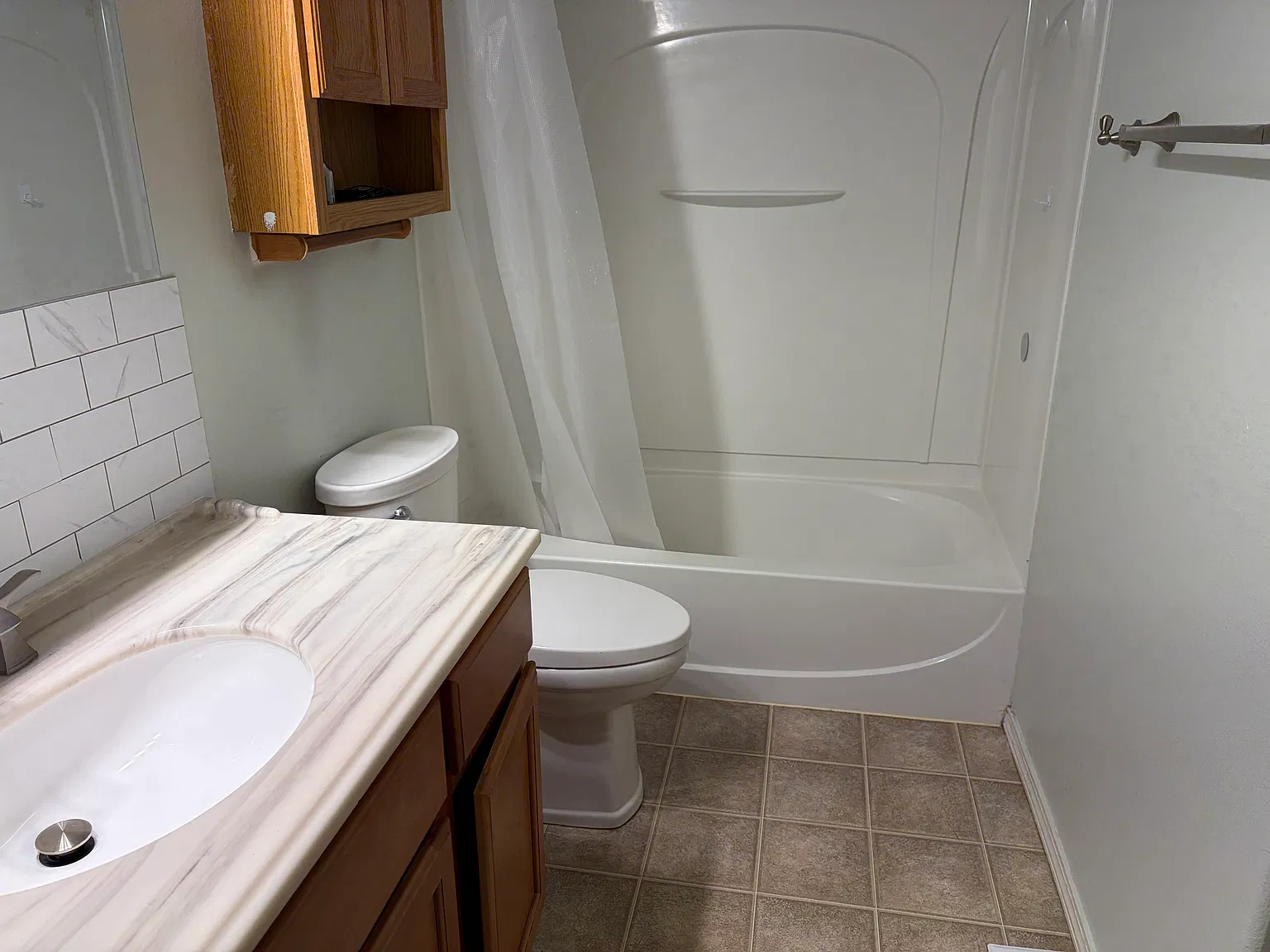 3 bed, 1549 sqft, $2,500 — Photo 3