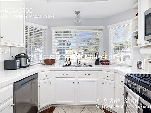 2nd image of 41900 Kaffirboom Ct