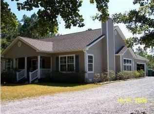 2338 Mary Ann Dr, Southport, FL 32409