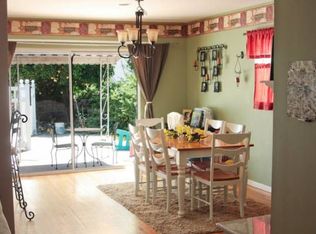 18906 Prairie St, Northridge, CA 91324