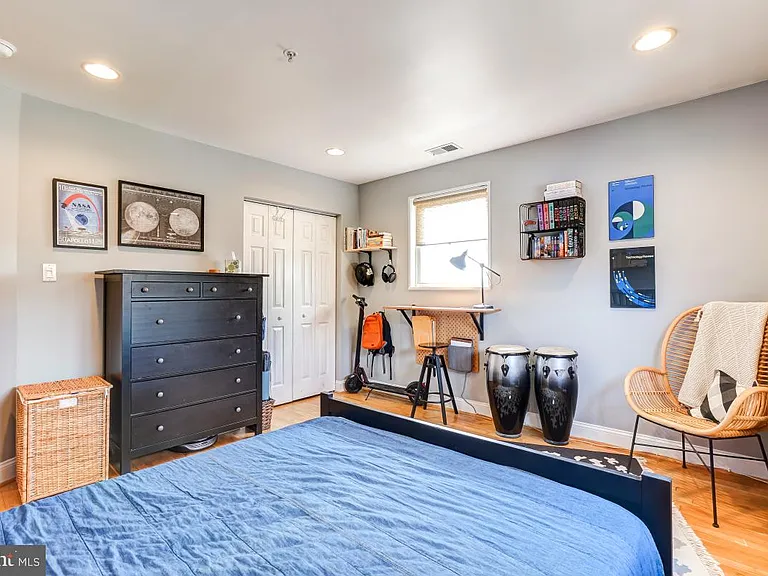 401 Evarts St NE #301 — Photo 29