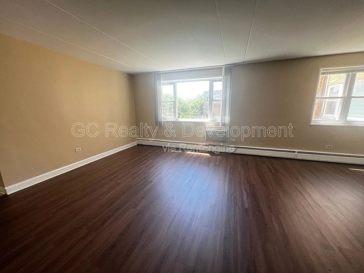 2 bed, 1.0 bath, 800 sqft, $1,650 — Photo 4